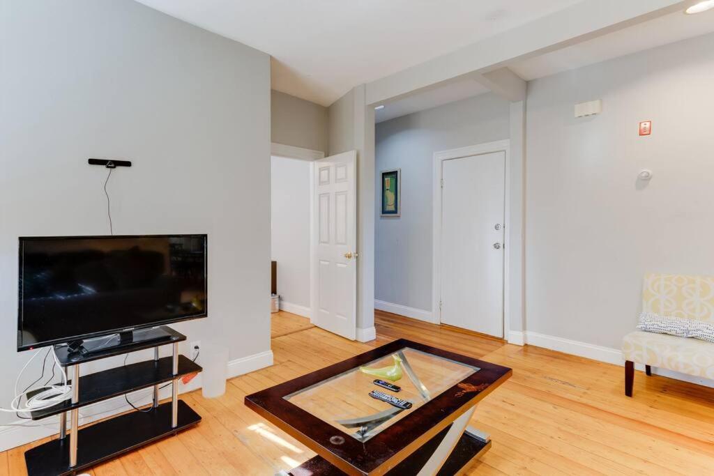 New! Boston Condo Near Mbta, 3Mi To Fenway ! Εξωτερικό φωτογραφία